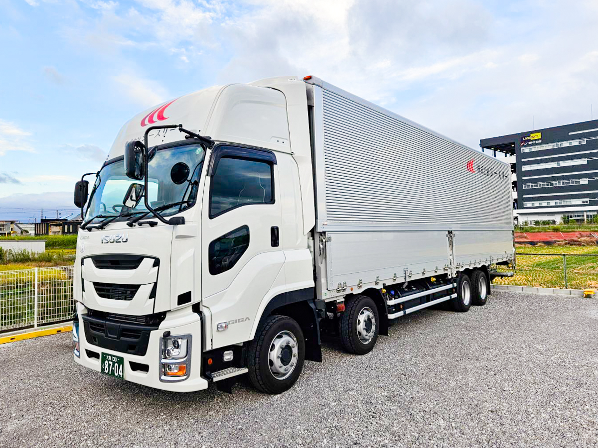 大型ウイング車